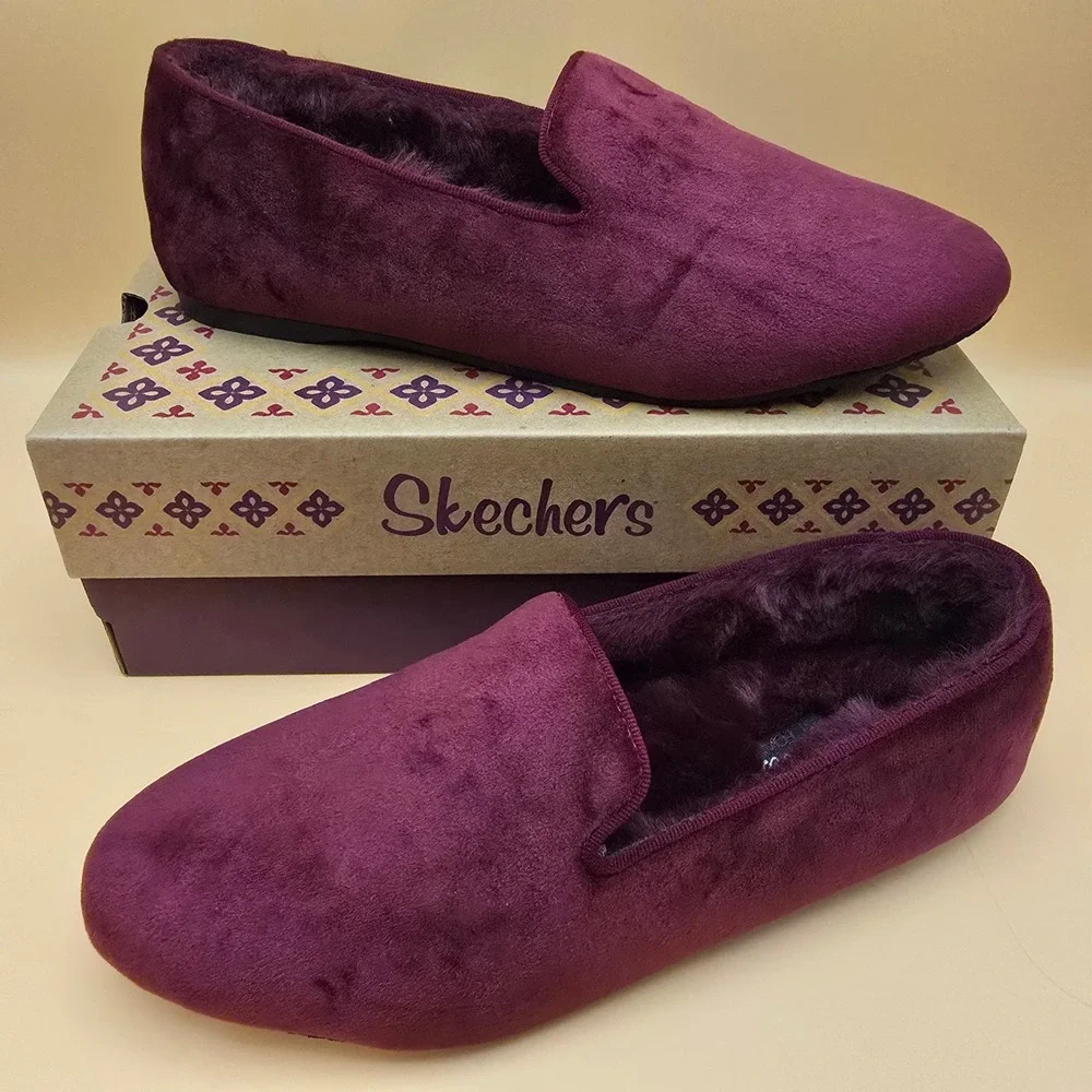 Skechers Cleo Cozy Loafer Fancy Dreamer Burgundy Faux Fur Flats Loafer Womens 8